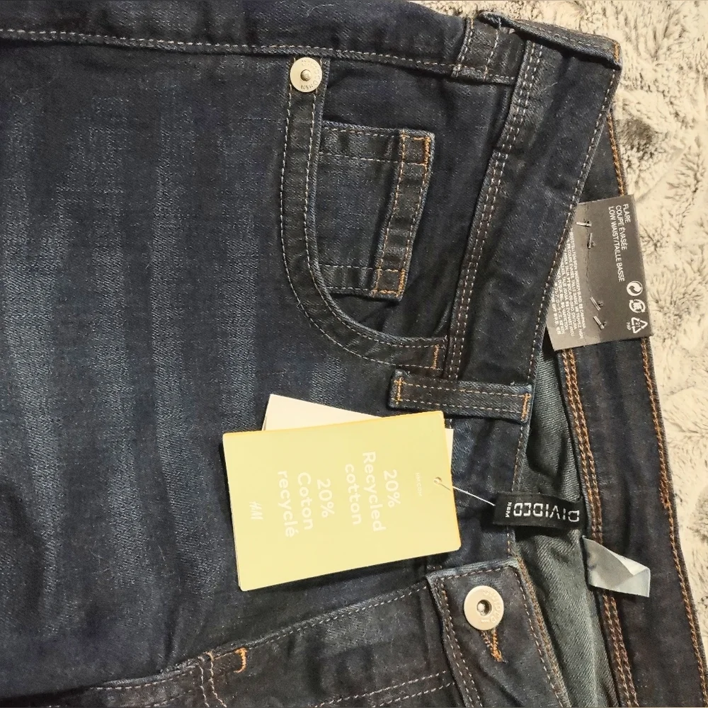 NWT Dividend‎ Flare Low Waist Jeans size 10 Dark Blue